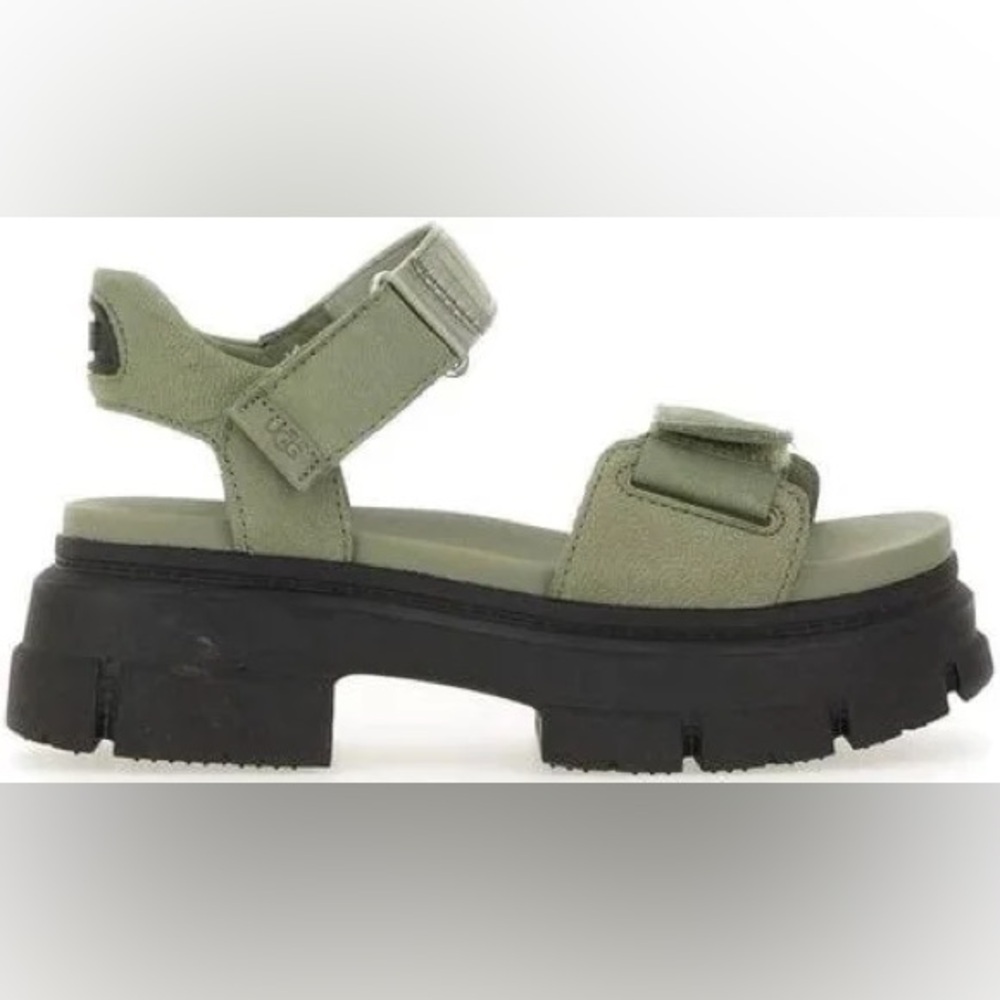 UGG Ashton Chunky Platform Sandals - Picture 2 of 5